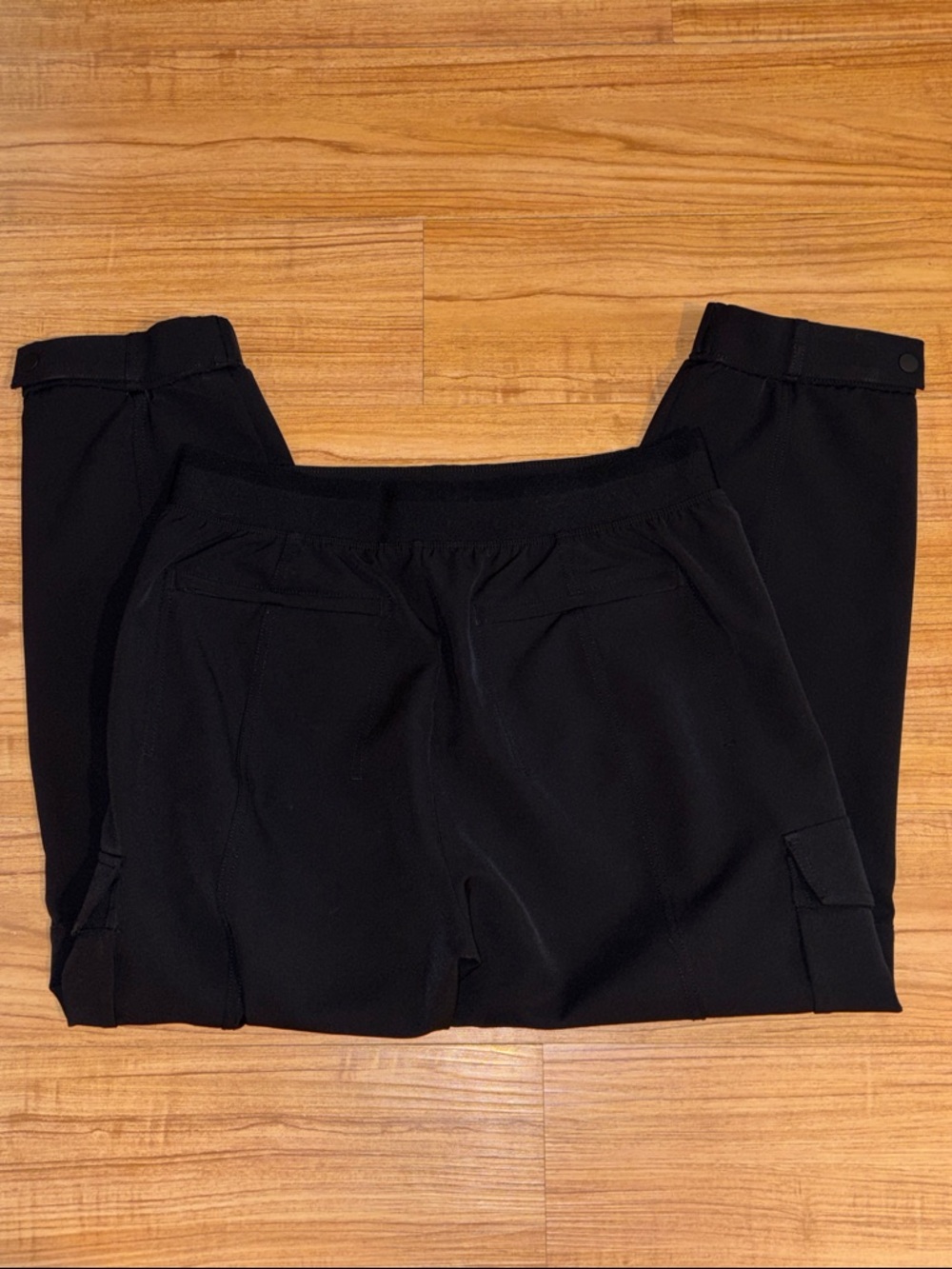 Athleta Endless High Rise Women’s Black Cargo Pants - Picture 5 of 12